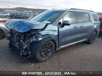 KIA CARNIVAL MPV 2025