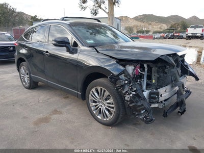 TOYOTA VENZA 2023