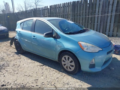 TOYOTA PRIUS C 2013