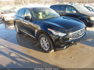 INFINITI FX35 2011