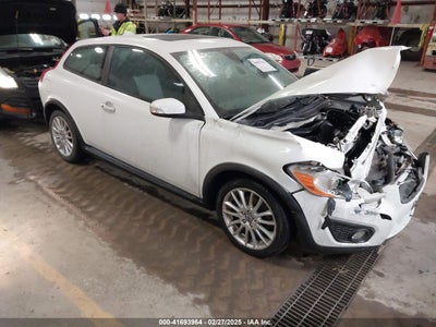 VOLVO C30 2012