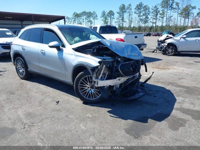 MERCEDES-BENZ GLC 300 2024