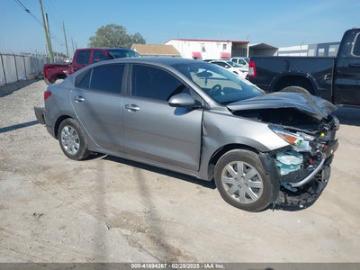 KIA RIO 2023
