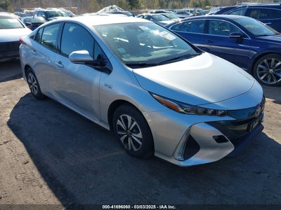TOYOTA PRIUS PRIME 2017