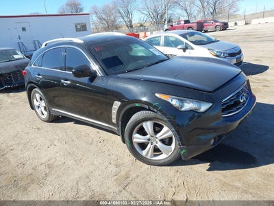 INFINITI FX35 2011