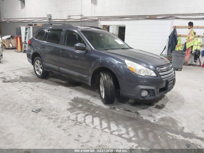 SUBARU OUTBACK 2013