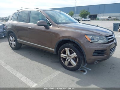 VOLKSWAGEN TOUAREG 2011