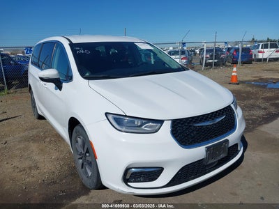 CHRYSLER PACIFICA HYBRID 2023