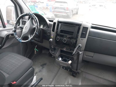 MERCEDES-BENZ SPRINTER 2500 2011