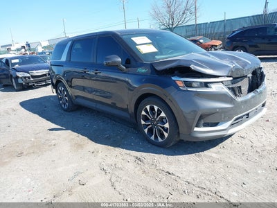 KIA CARNIVAL MPV 2024