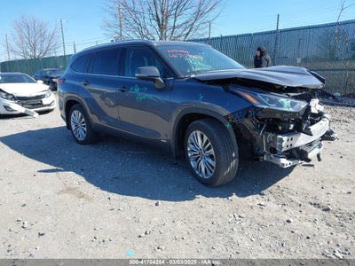 TOYOTA HIGHLANDER HYBRID 2025