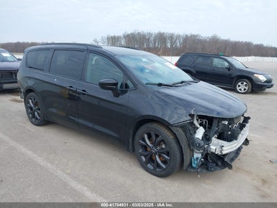 CHRYSLER PACIFICA 2020