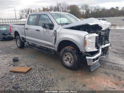 FORD F-250 2024