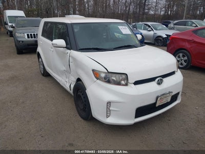 SCION XB 2015