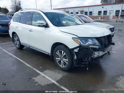 NISSAN PATHFINDER 2017