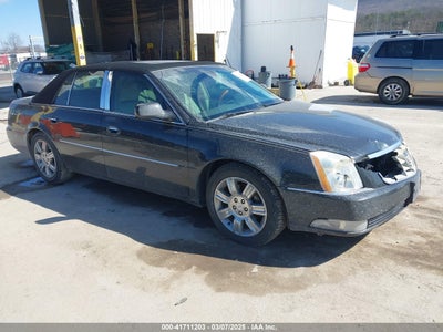 CADILLAC DTS 2011