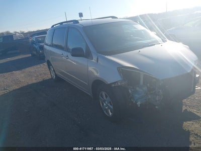 TOYOTA SIENNA 2010