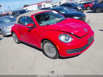 VOLKSWAGEN BEETLE 2013