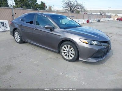 TOYOTA CAMRY 2019