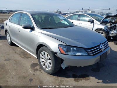 VOLKSWAGEN PASSAT 2013