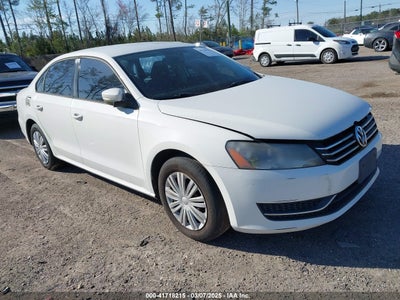VOLKSWAGEN PASSAT 2014