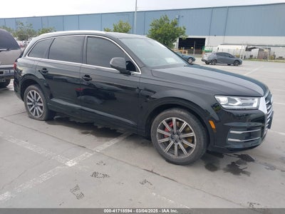 AUDI Q7 2017