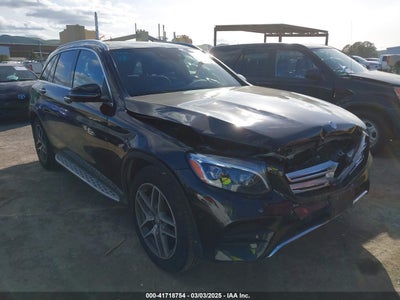 MERCEDES-BENZ GLC 300 2016
