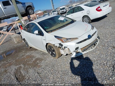 TOYOTA PRIUS 2019
