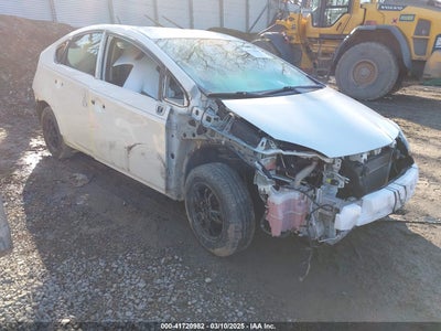 TOYOTA PRIUS 2013