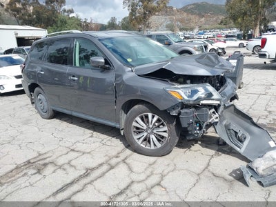 NISSAN PATHFINDER 2017