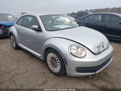 VOLKSWAGEN BEETLE 2013