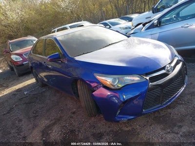 TOYOTA CAMRY 2015