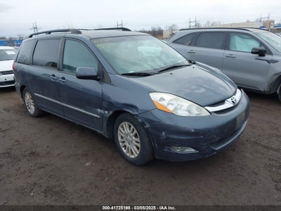 TOYOTA SIENNA 2010