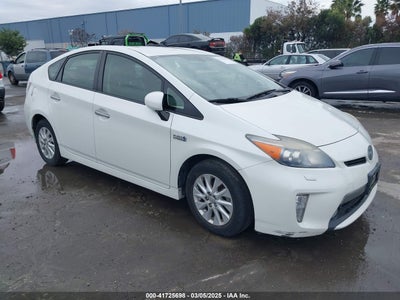 TOYOTA PRIUS PLUG-IN 2013