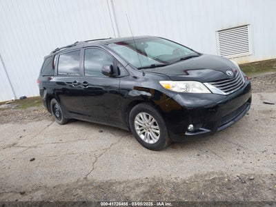 TOYOTA SIENNA 2012