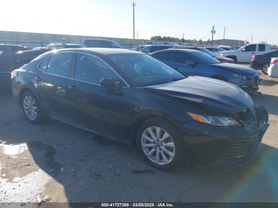 TOYOTA CAMRY 2019