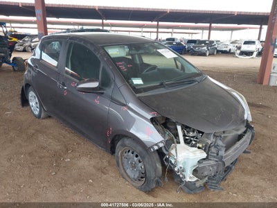 TOYOTA YARIS 2015