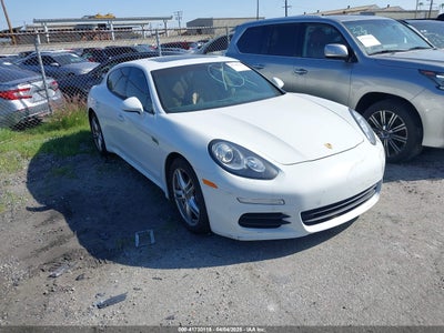 PORSCHE PANAMERA 2015