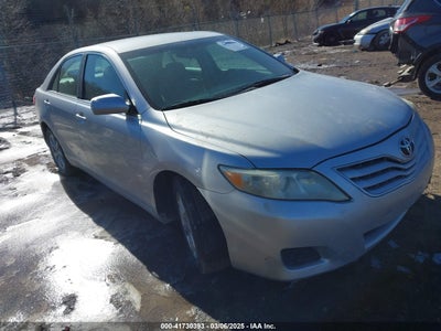 TOYOTA CAMRY 2011