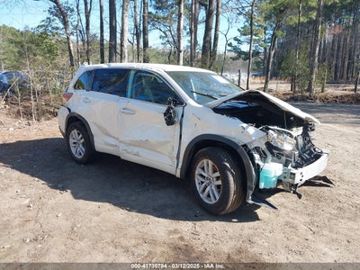 TOYOTA HIGHLANDER 2016