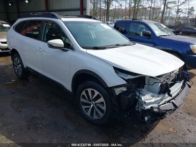 SUBARU OUTBACK 2022
