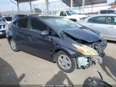 TOYOTA PRIUS 2011