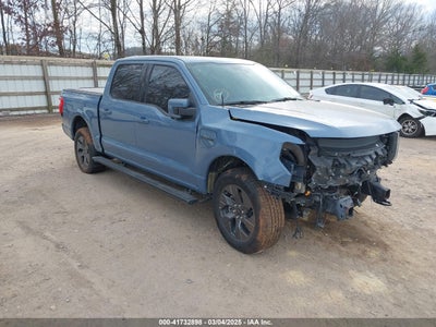 FORD F-150 LIGHTNING 2023