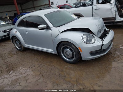 VOLKSWAGEN BEETLE 2012