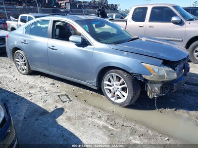NISSAN MAXIMA 2010
