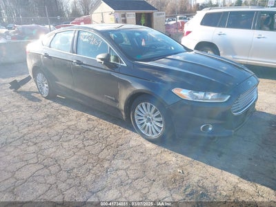 FORD FUSION HYBRID 2013