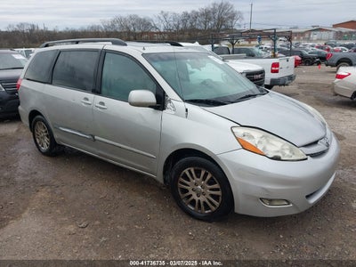 TOYOTA SIENNA 2010