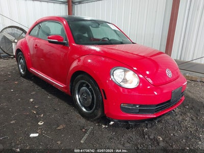 VOLKSWAGEN BEETLE 2012
