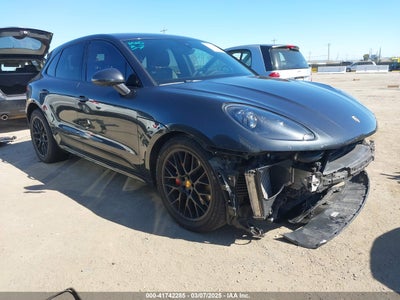 PORSCHE MACAN 2017