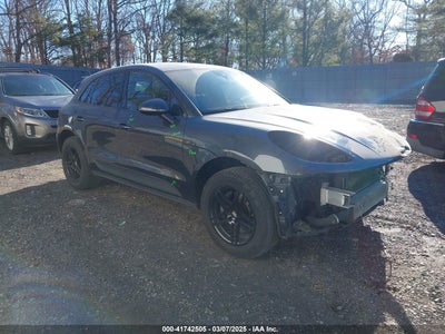 PORSCHE MACAN 2018